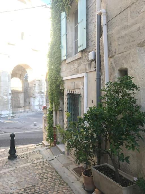 Appartement Face Aux Arenes Arles Exterior foto