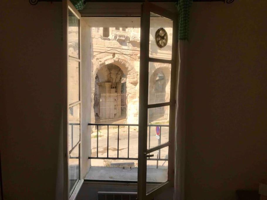 Appartement Face Aux Arenes Arles Exterior foto